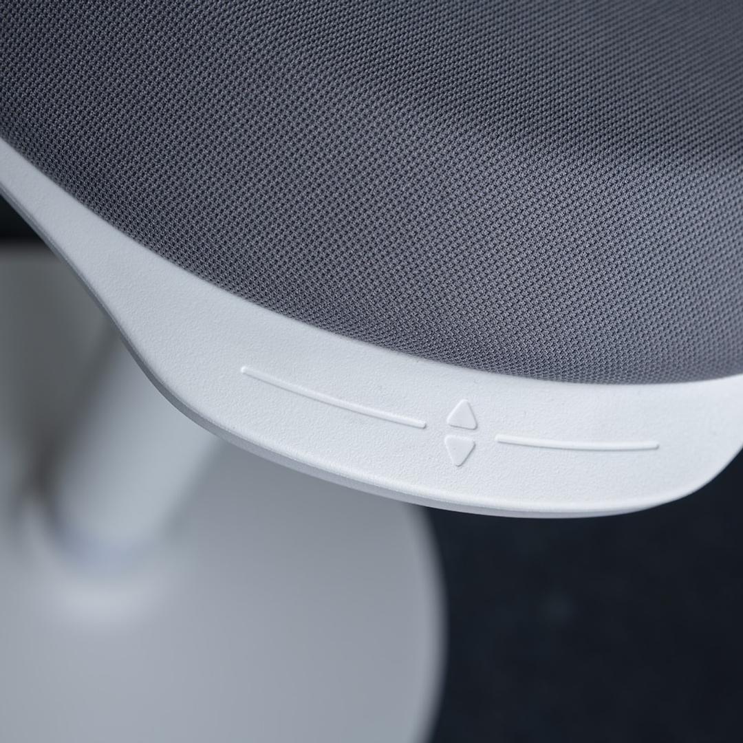 Tabouret assis-debout ERGO BOOST blanc-gris UNILUX - Tabouret assis-debout UNILUX ERGO BOOST blanc-gris, détail de l'assise