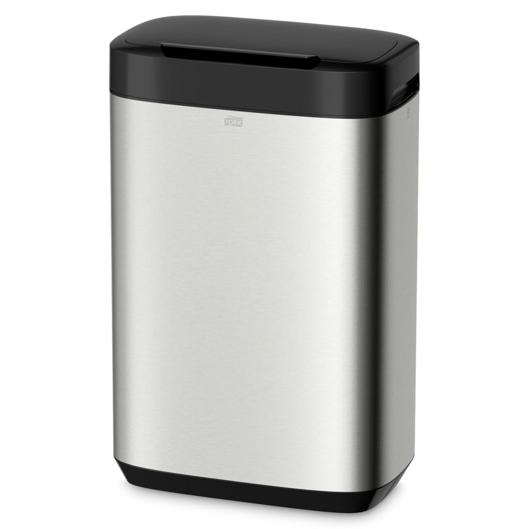 Couvercle pour poubelle Tork Image Line 50 litres couvercle Image Line pour poubelle 50 litres TORK - Couvercle Tork Image Line posé sur la poubelle inox 50 litres