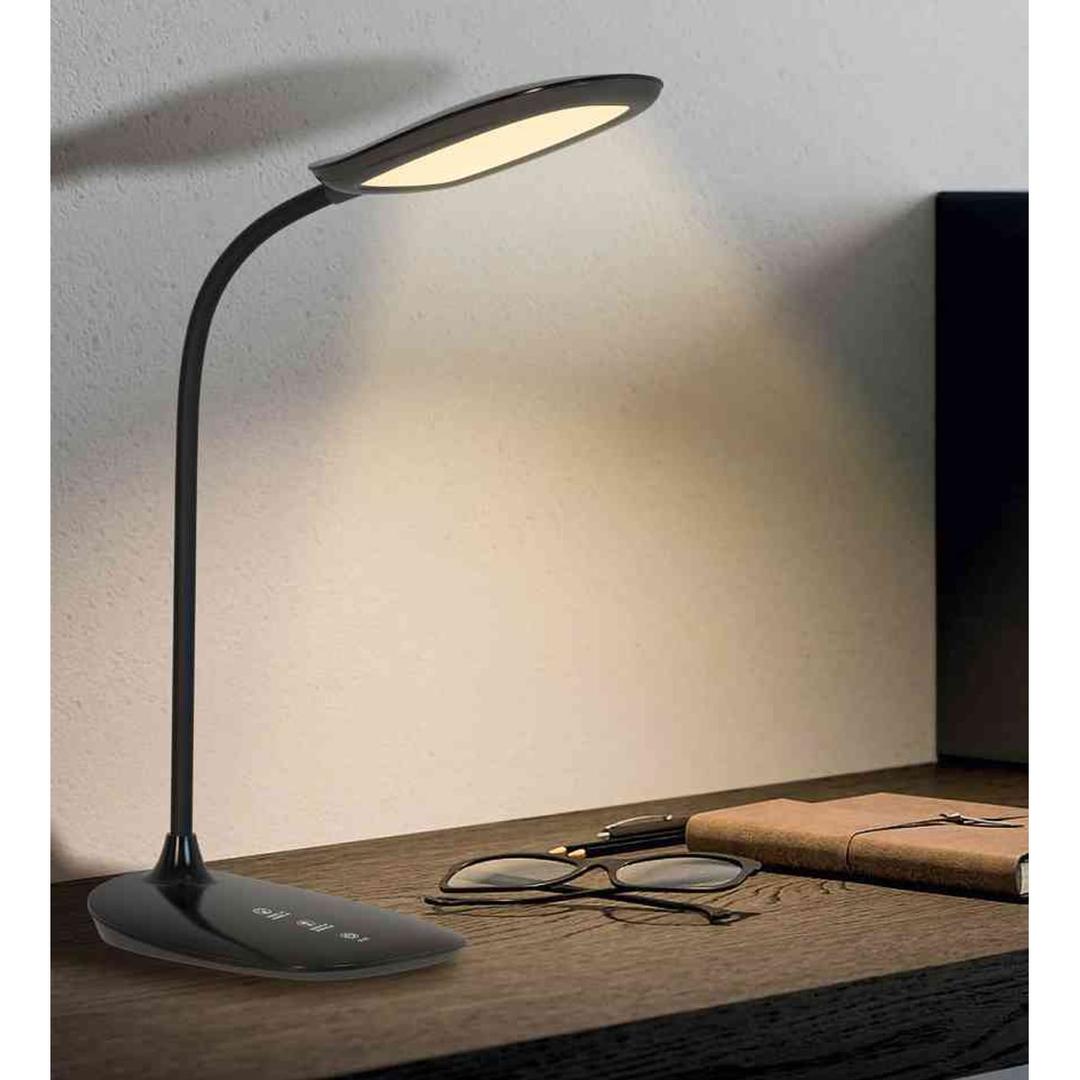 Lampe de bureau LED, col flexible, veilleuse LEON PAPERFLOW - Lampe PAPERFLOW LEON noire allumée sur un bureau