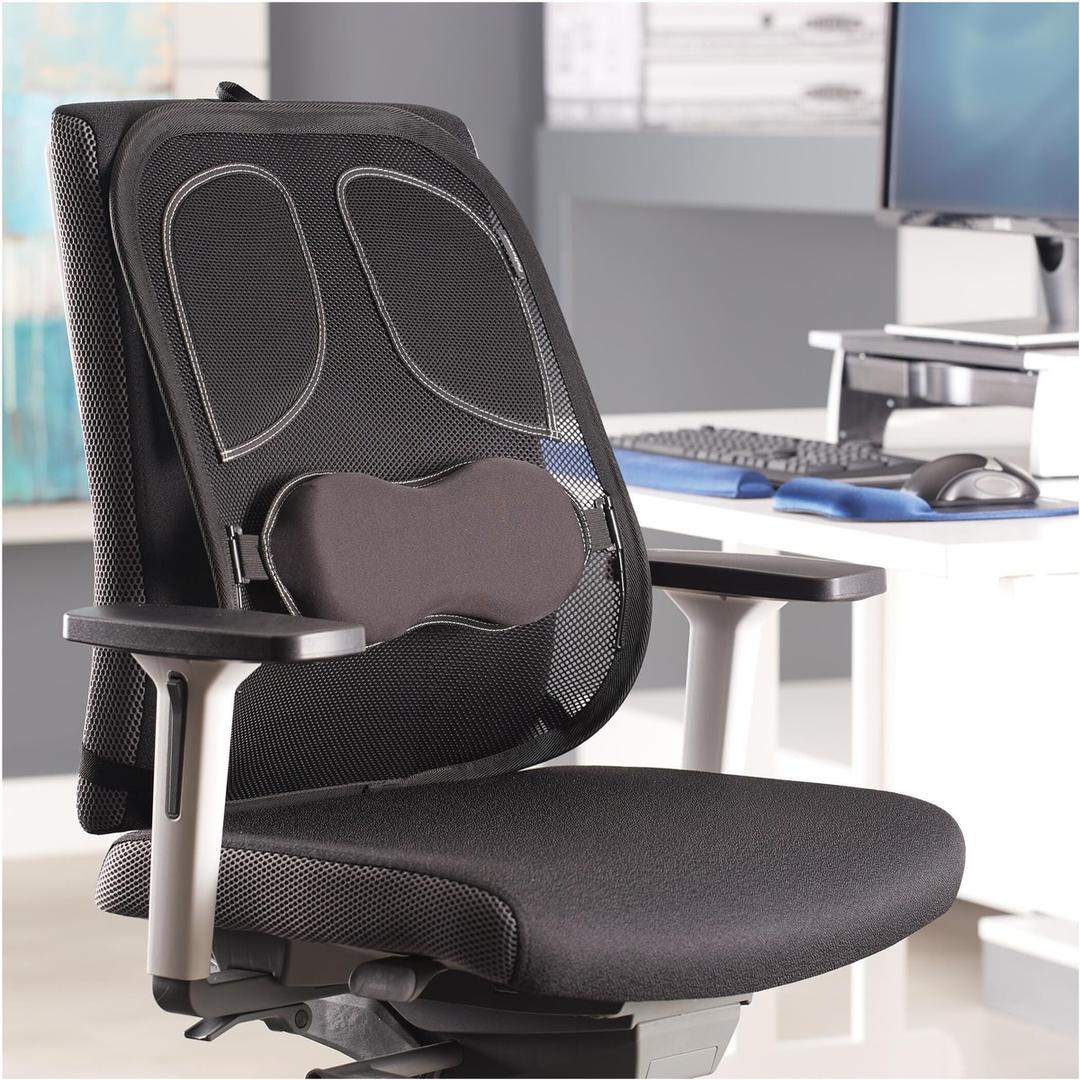 Coussin lombaire réglable en hauteur, noir Support dorsal en maille Professional Series FELLOWES - Support dorsal en maille Fellowes Professional Series sur une chaise de bureau