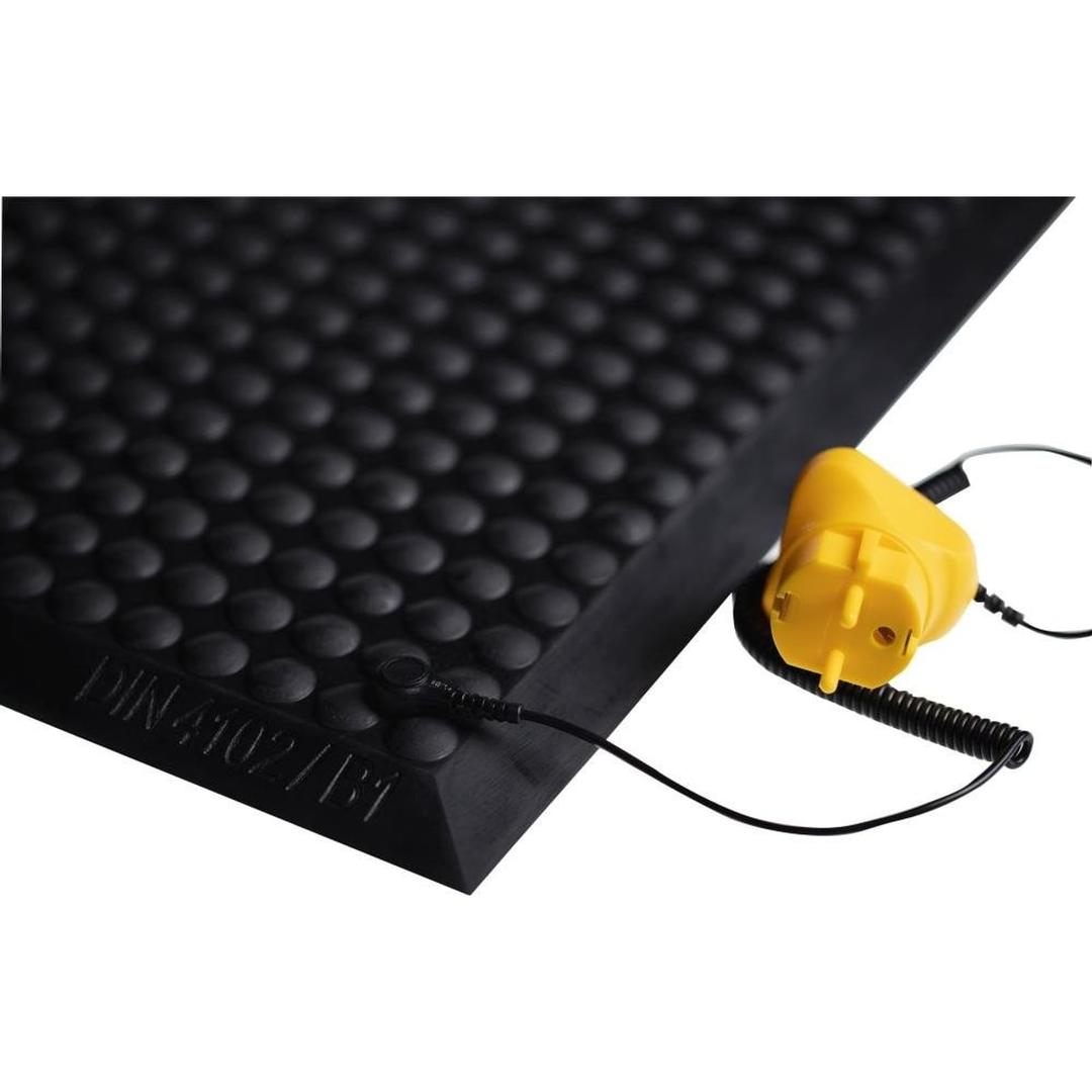 Pour Yoga Ergo Fusion et Ergo Stat, bloc à brancher sur prise Câble de mise à la terre pour tapis ESD MILTEX - Câble miltex clipsé sur le bouton de terre d'un tapis ESD
