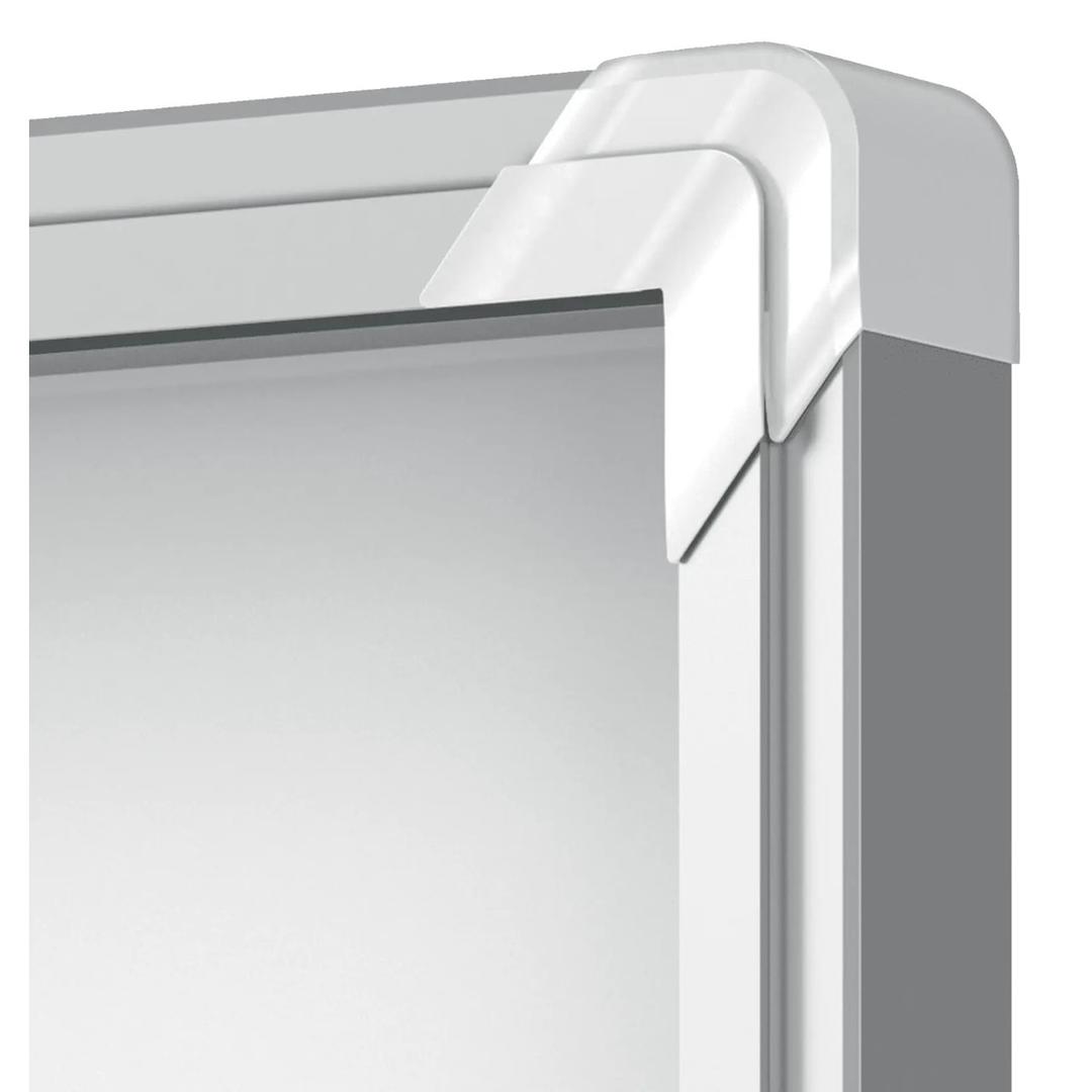Extérieure, fond magnétique, 4 x A4 Vitrine d'affichage Premium Plus NOBO - Vitrine d'affichage d'extérieur nobo Premium Plus 4 x A4, coin du cadre en aluminium