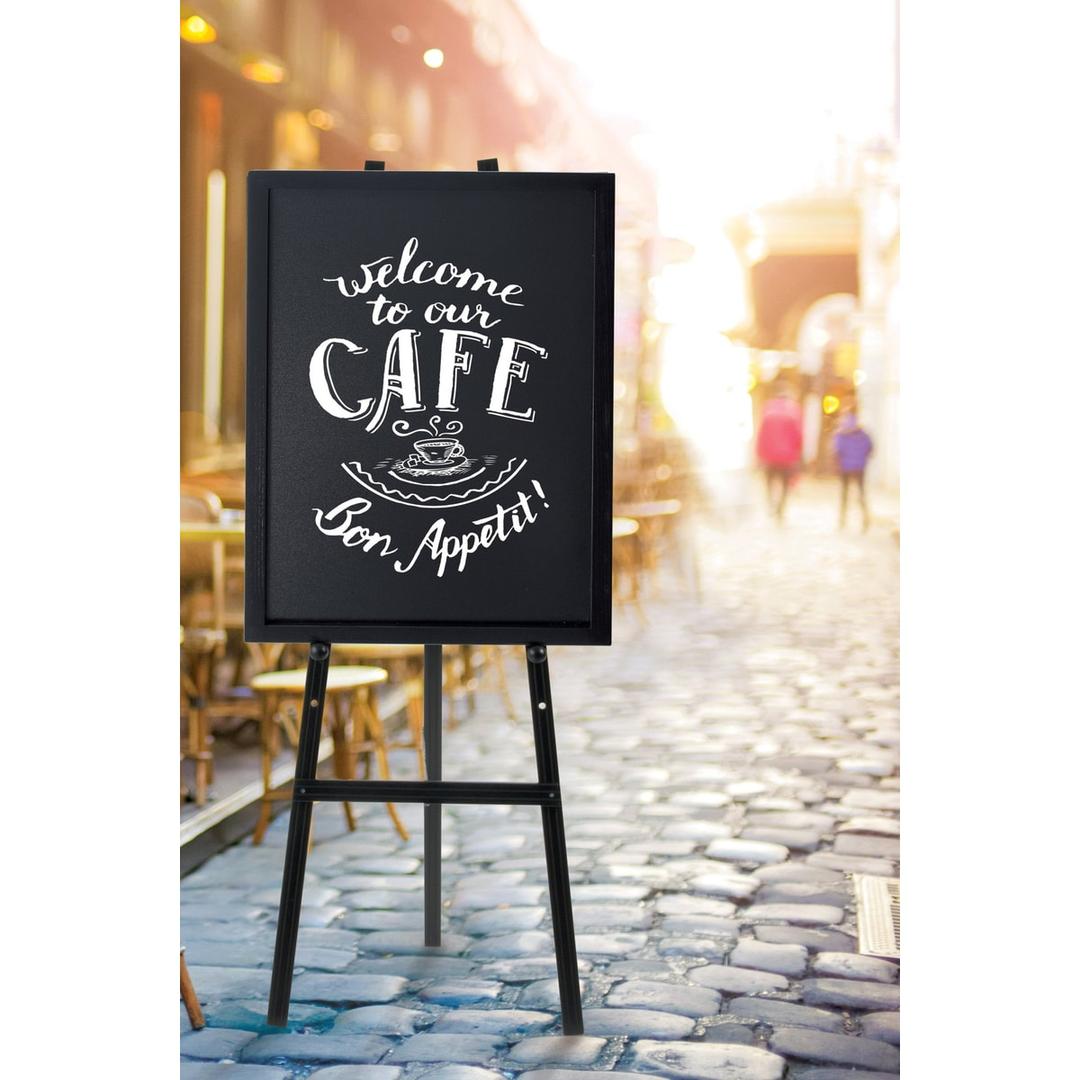 Réglable, sans ardoise, noir Chevalet ardoise EASEL SECURIT - Chevalet Securit EASEL noir portant une ardoise (non fournie) devant un café