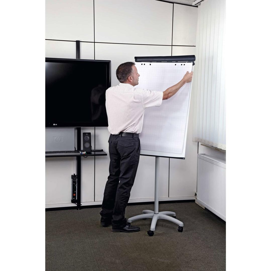 Magnétique, pied étoile à 5 roulettes, 2 bras Paperboard mobile standard MAUL - Présentation sur le paperboard mobile MAULstandard