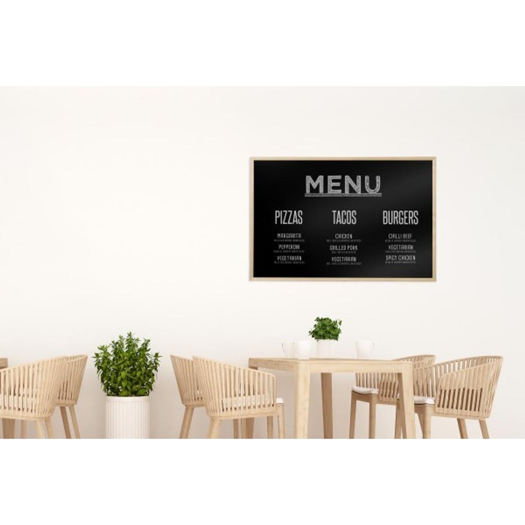 Cadre en pin, surface noire, 400 x 300 mm Tableau craie Basic BI-OFFICE - Tableau craie Bi-Office Basic noire affiché en menu dans un restaurant
