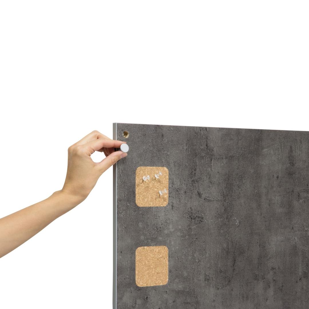 Aspect béton gris, 380 x 580 mm Tableau craie et liège LIVING WALL SECURIT - Pose d'une punaise sur le liège du tableau Securit LIVING WALL