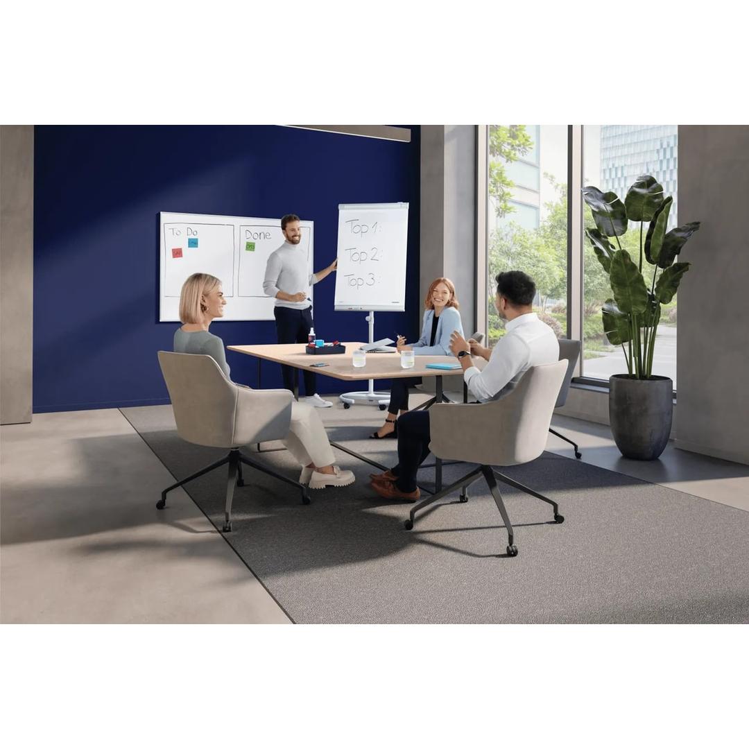 Tableau blanc FRANKEN X-tra!Line en salle de réunion