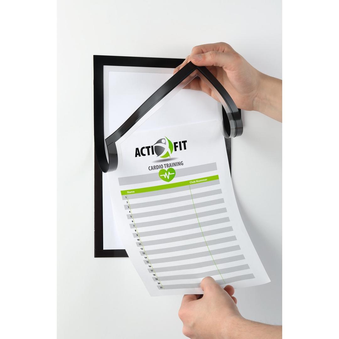 Cadre adhésif DURABLE DURAFRAME NOTE A4 noir, insertion de la fiche