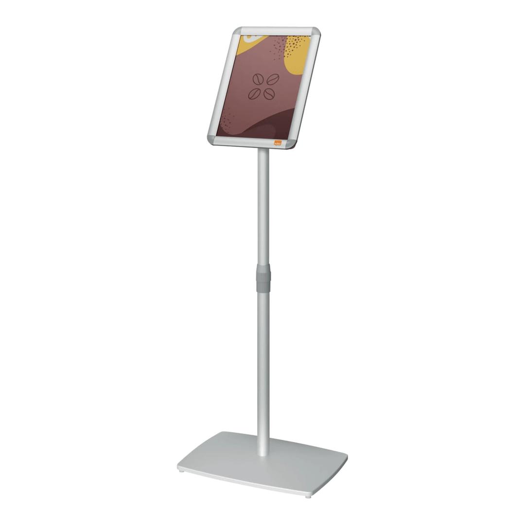 Porte affiche sur pied nobo Essence A4, cadre clipsable aluminium argent