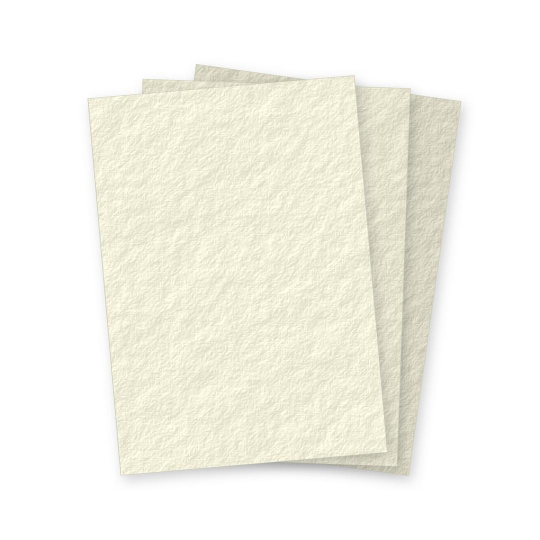 Couverture de reliure cartonnée A4 Grain cuir ivoire 250 g A4 FALCON K — Trois couvertures cartonnées grain cuir ivoire Falcon K A4 250 g en éventail