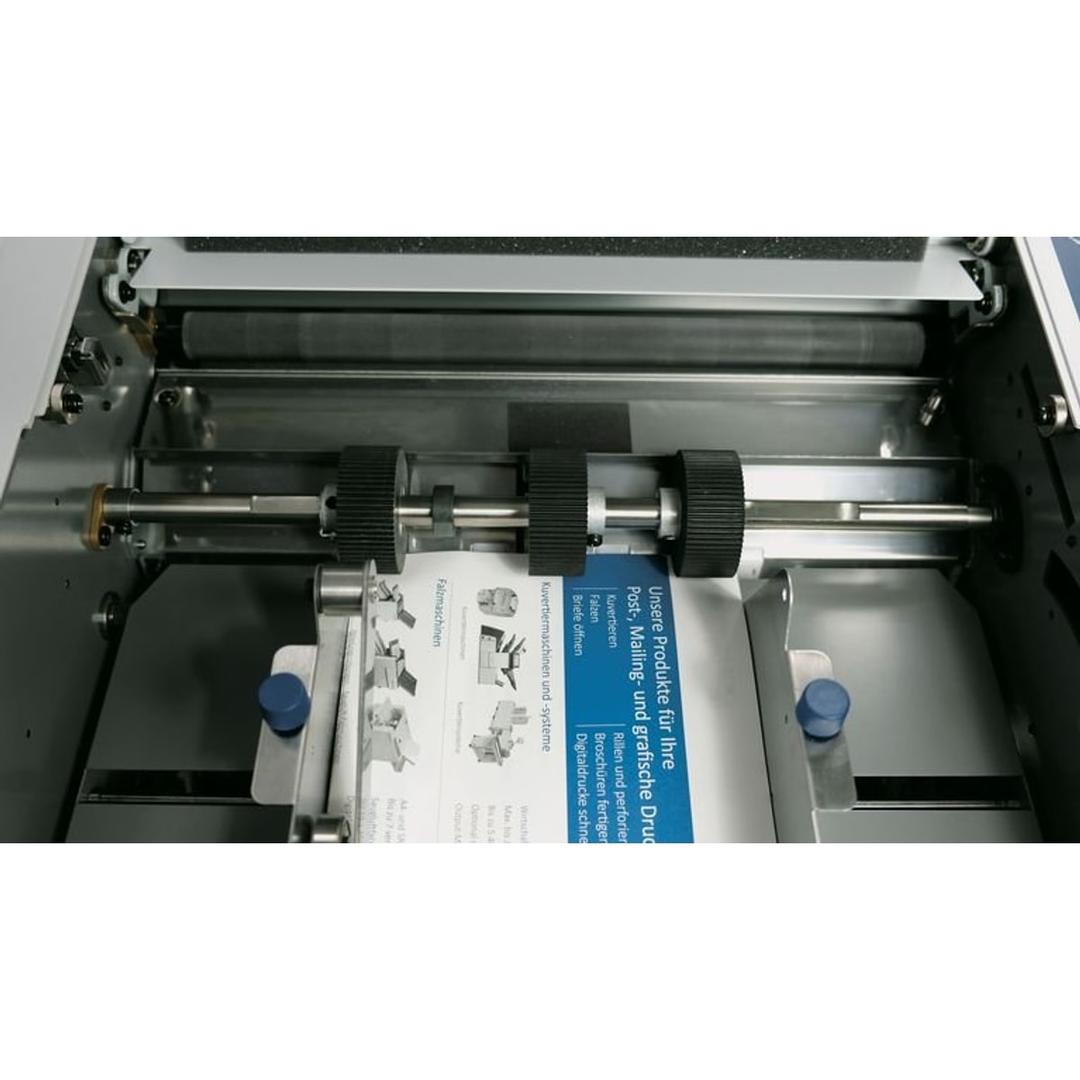Plieuse de documents A3 automatique TF MEGA-A plus HEFTER — Rouleaux d'alimentation et guides latéraux de la plieuse Hefter TF MEGA-A plus