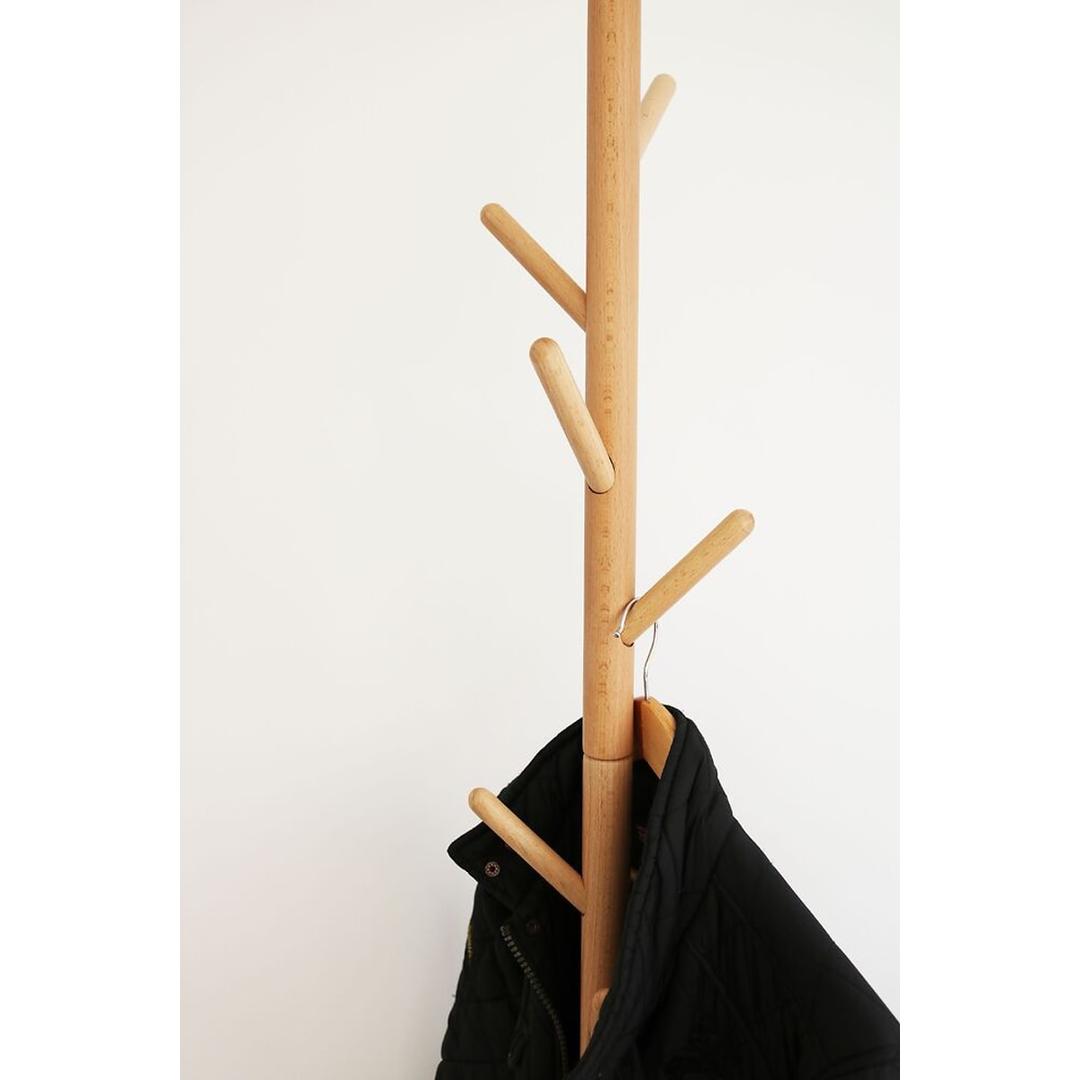 Portemanteau sur pied, 8 patères MIKADO UNILUX - Portemanteau sur pied UNILUX MIKADO, patères avec une veste, détail
