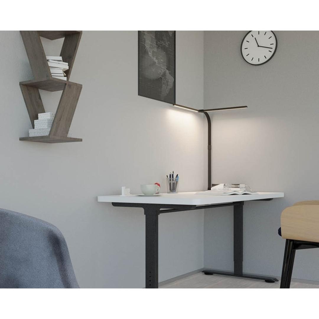 Lampe de bureau LED à pince, double tête Nova HANSA - Lampe de bureau Hansa Nova, sur un bureau d'angle