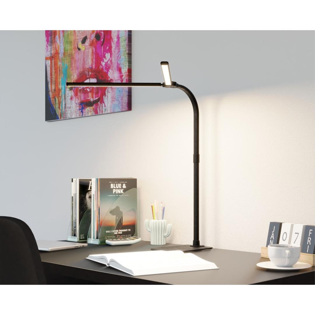 Lampe de bureau LED sur pied, double tête Novano HANSA - Lampe de bureau Hansa Novano, sur un bureau