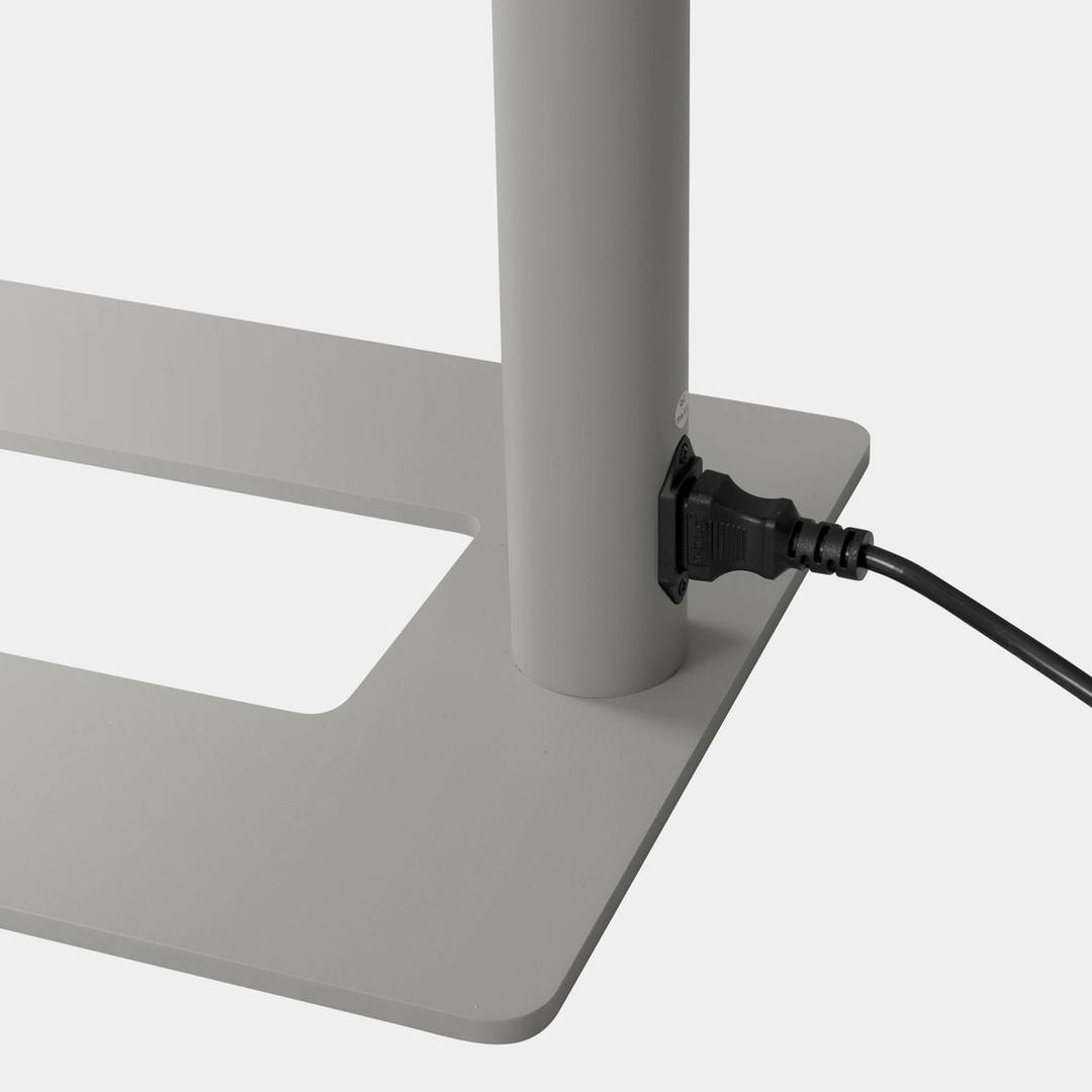 Lampadaire LED de bureau, 10 400 lumens Capella gris argent HANSA - Lampadaire Hansa Capella gris argent, pied et branchement du câble