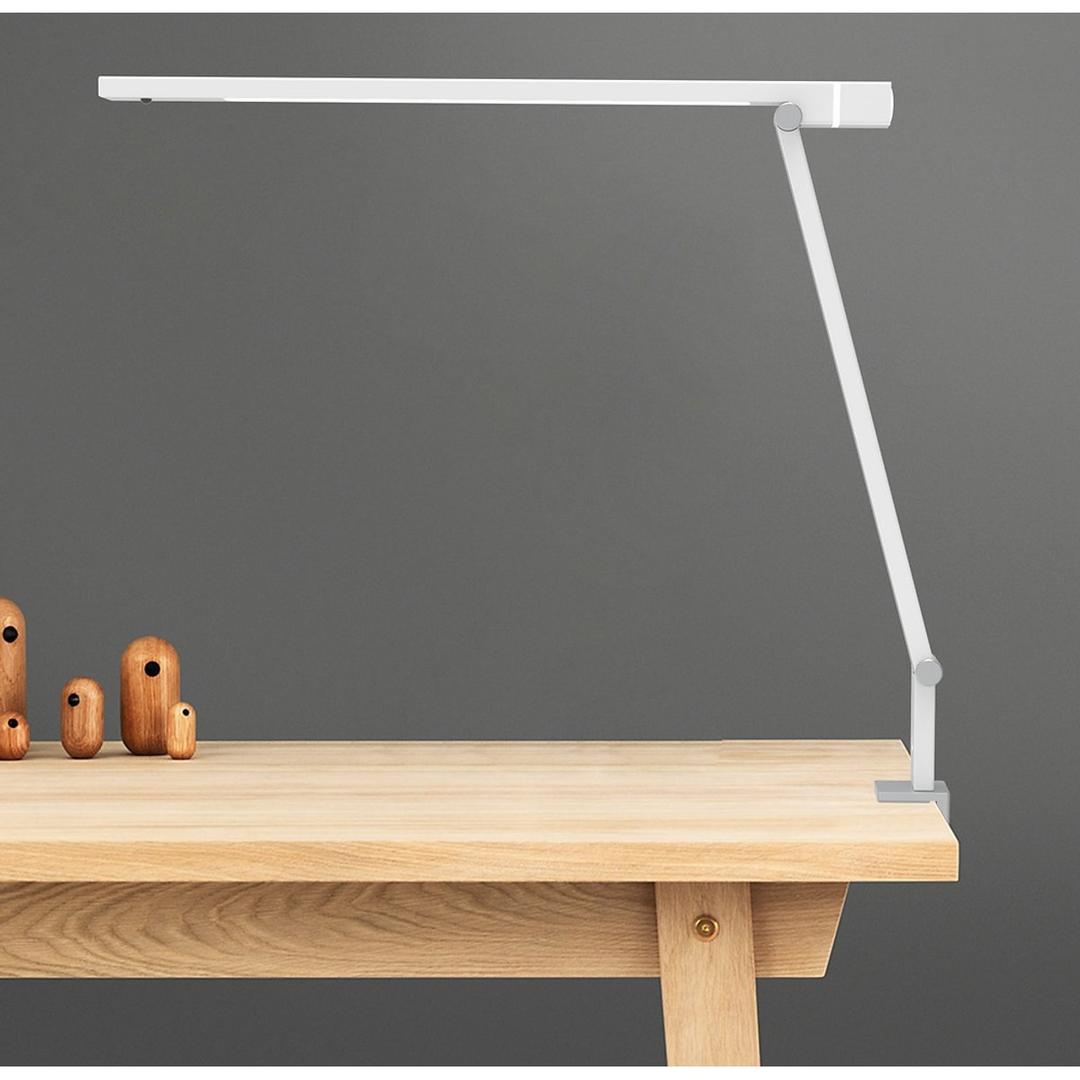 Lampe de bureau LED à pince, détecteur de mouvement VENUSLIGHT UNILUX - Lampe de bureau LED à pince UNILUX VENUSLIGHT blanc, en situation sur un bureau