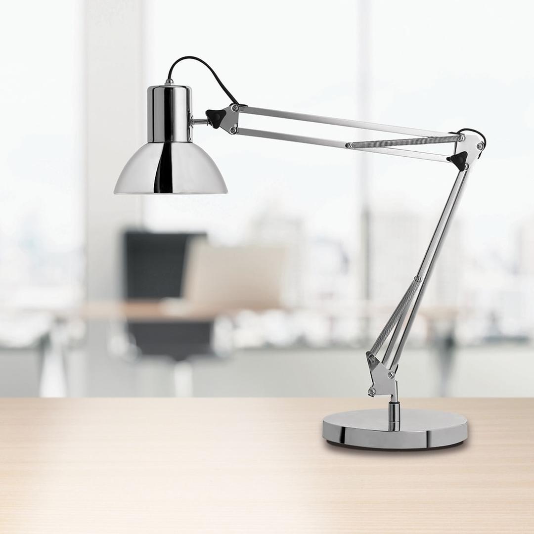 Lampe architecte LED, socle et pince SUCCESS 80 UNILUX - Lampe architecte LED UNILUX SUCCESS 80 chrome, en situation sur un bureau