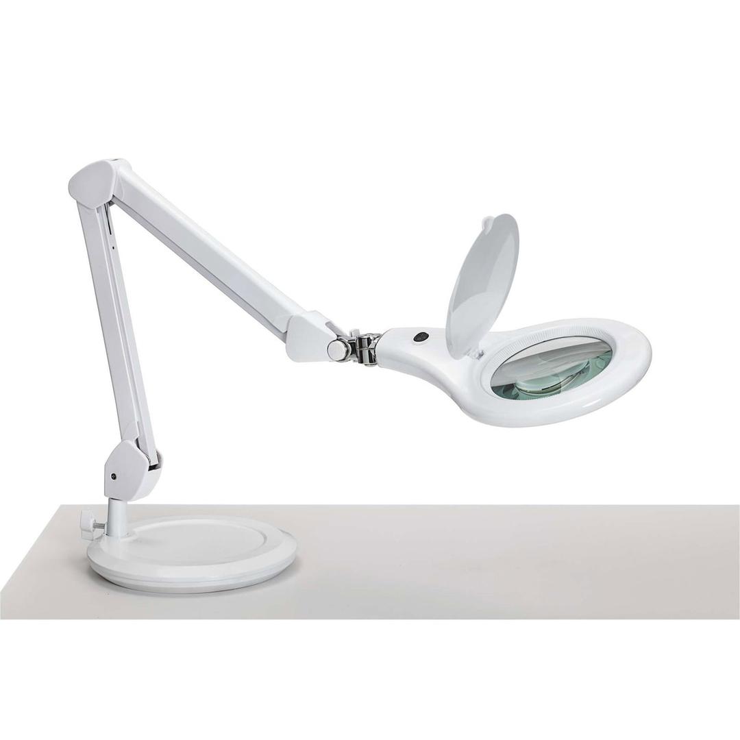 Lampe loupe LED sur pied, 3 dioptries makro sur pied blanc MAUL - Lampe loupe LED sur pied MAULmakro blanc, en situation