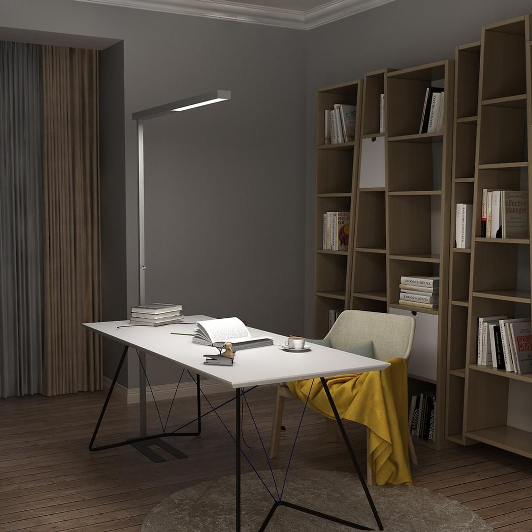Lampadaire LED, tête de 98 cm STRATUS UNILUX - Lampadaire LED UNILUX STRATUS gris métal, en situation dans un bureau
