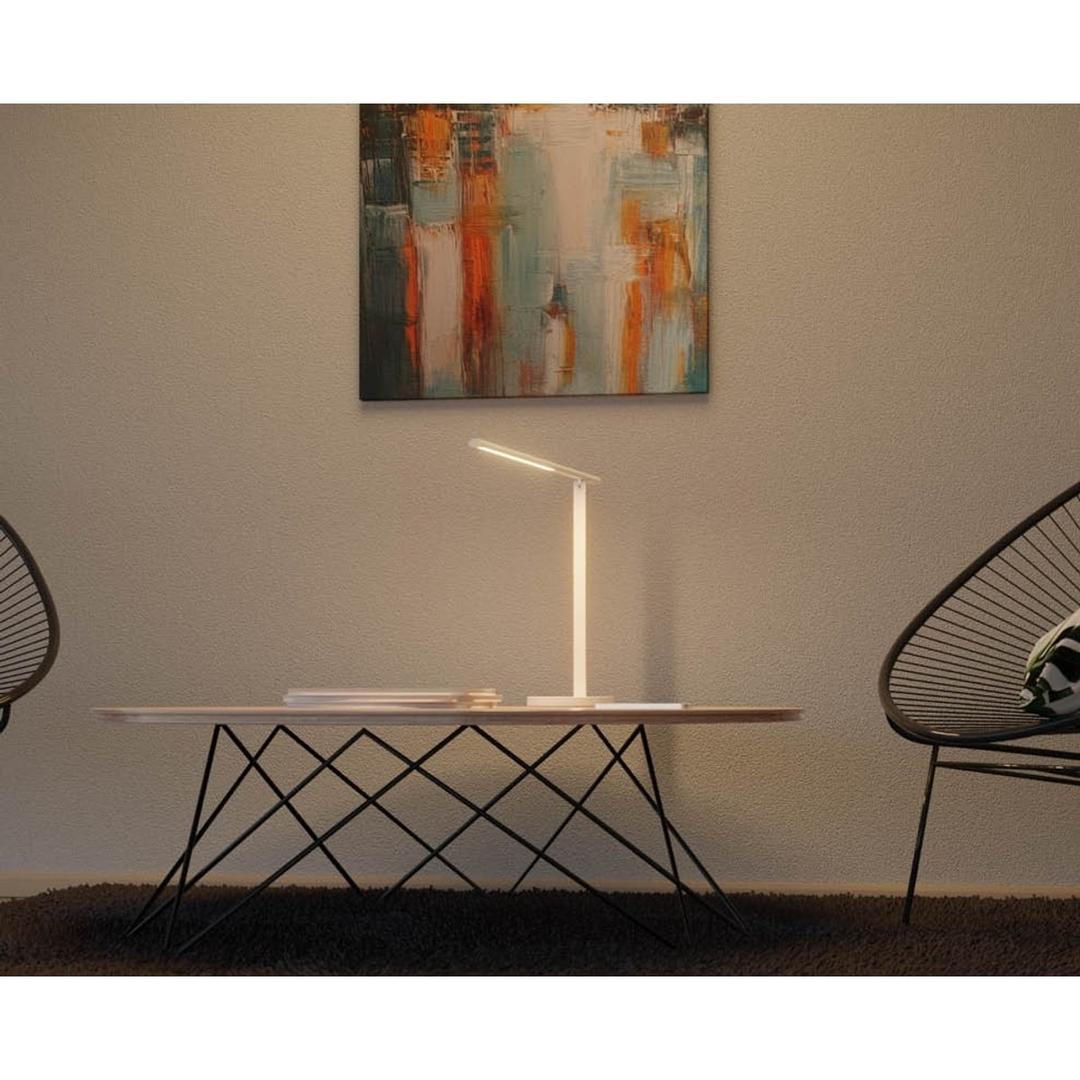 Lampe de bureau LED, tête inclinable Halo blanc HANSA - Lampe de bureau Hansa Halo blanc, allumée sur une table basse