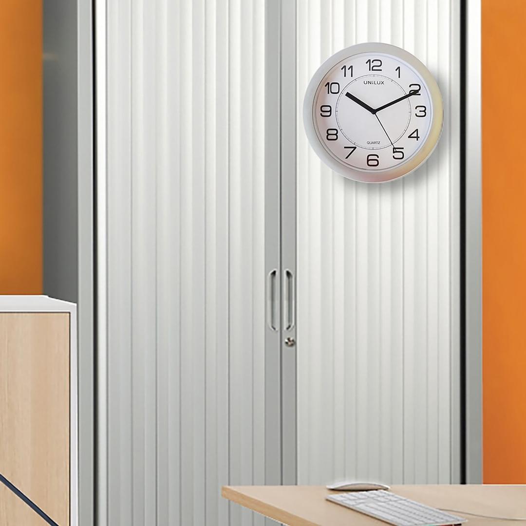 Horloge murale aimantée, Ø 22 cm ATTRACTION gris métal UNILUX - Horloge murale aimantée UNILUX ATTRACTION gris métal, fixée sur une armoire