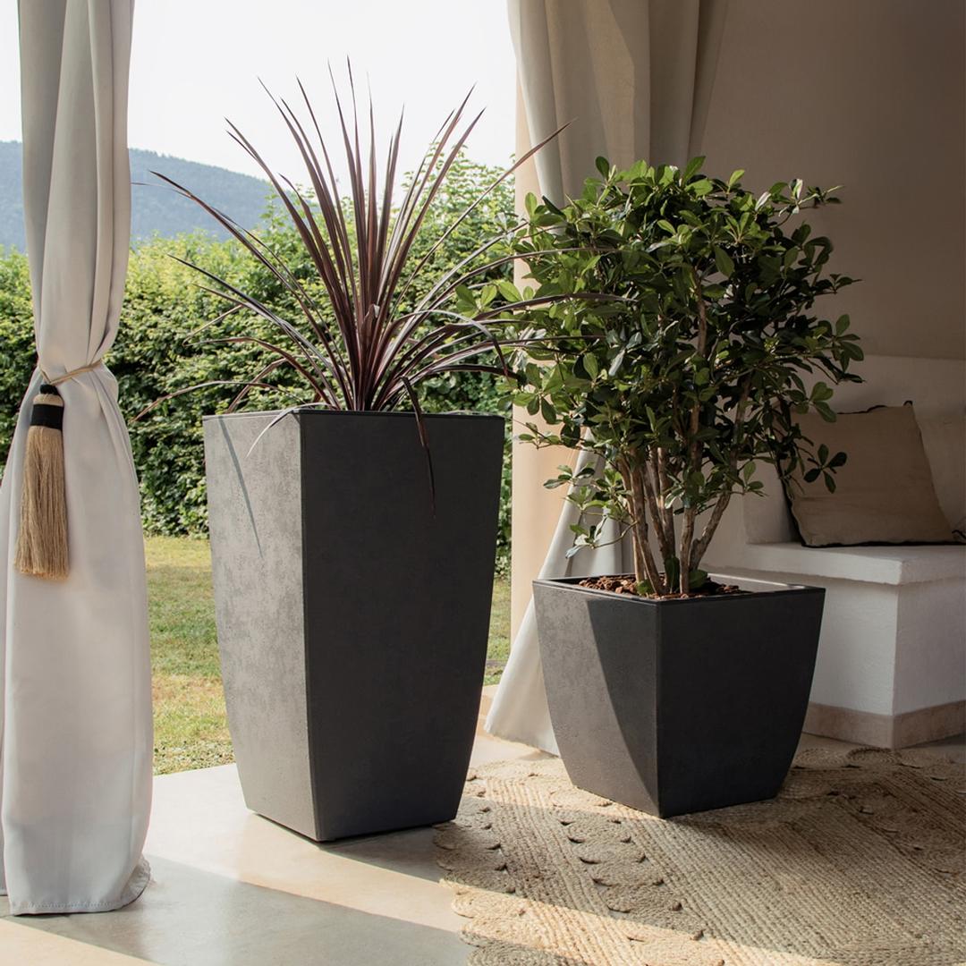 Colonne à plantes, bac amovible Diva BASALT carré haut 78 cm anthracite POÉTIC - Colonne à plantes Poétic Diva BASALT carré haut 78 cm anthracite, avec le bac carré Diva
