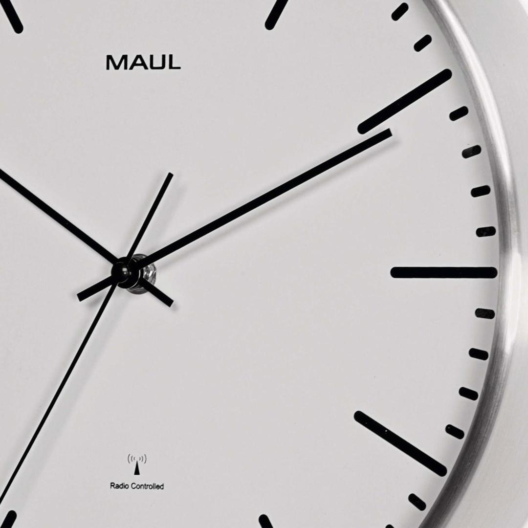 Horloge radio-pilotée en aluminium, Ø 30,5 cm fly cadran blanc MAUL - Horloge radio-pilotée en aluminium MAUL fly cadran blanc, détail du cadran