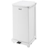 Poubelle à pédale en acier pour milieu médical, 25 ou 49 litres Defenders carrée RUBBERMAID - Poubelle à pédale Rubbermaid Defenders carrée 25 litres, vue de face