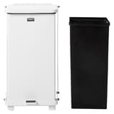 Poubelle à pédale en acier pour milieu médical, 25 ou 49 litres Defenders carrée RUBBERMAID - Poubelle à pédale Rubbermaid Defenders carrée 25 litres avec son seau intérieur en plastique