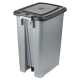 Poubelle à pédale en plastique, 40 litres Poubelle à pédale olaf 40 litres KEEEPER - Poubelle à pédale keeeper olaf 40 litres argent, vue de trois quarts