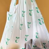 Rouleau de 6 sacs compostables certifiés DINplus Sacs poubelle compostables à poignées 35 litres SWIRL - Sac poubelle swirl 35 litres en situation