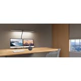 Lampe de bureau LED à pince, deux modules, télécommande Albatross CEP - Lampe CEP Albatross éclairant un poste à deux écrans