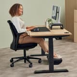 Sangle réglable, noir Coussin de dossier Breyta FELLOWES - Coussin de dossier Fellowes Breyta noir sur une chaise de bureau
