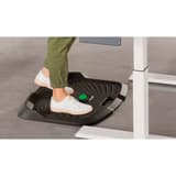 Mousse PU à zones de massage, balle incluse, gris foncé Tapis anti-fatigue Ergo Active LEITZ - Utilisation du tapis LEITZ Ergo Active à un poste de travail debout