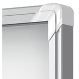 Extérieure, fond magnétique, 4 x A4 Vitrine d'affichage Premium Plus NOBO - Vitrine d'affichage d'extérieur nobo Premium Plus 4 x A4, coin du cadre en aluminium