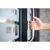 Aspect aluminium brossé, 44 x 165 mm Plaque Tirez adhésive 67158E EXACOMPTA - Plaque Tirez EXACOMPTA 67158E sur le montant d'une porte vitrée