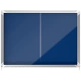 Intérieure, portes coulissantes, fond en feutre bleu, 8 x A4 Vitrine d'affichage Premium Plus NOBO - Vitrine d'affichage nobo Premium Plus à portes coulissantes, feutre bleu 8 x A4, vue de face