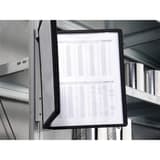 Porte document magnétique VARIO à pochettes noires fixé sur un rayonnage métallique