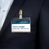 Porte badge à pince EUROPEL porté sur une veste