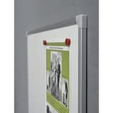 Document tenu par aimants sur le tableau blanc émaillé FRANKEN U-Act! Line