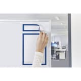 Bandeau titre magnétique TOPSIGN bleu soulevé au-dessus d'un cadre sur tableau blanc