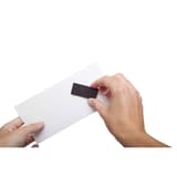 Bande magnétique adhésive MAUL collée au dos d'une carte