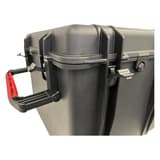 Valise étanche IP67 pour destructeur de disques durs Valise de transport MMD360+ PRODEVICE - Poignée et loquets de la valise de transport PRODEVICE pour destructeur MMD360+
