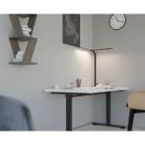 Lampe de bureau LED à pince, double tête Nova HANSA - Lampe de bureau Hansa Nova, sur un bureau d'angle
