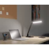 Lampe de bureau LED, bouton variateur Breeze gris métallique HANSA - Lampe de bureau Hansa Breeze gris métallique, allumée sur un bureau