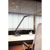 Lampe de bureau LED, garantie 5 ans solaris anthracite MAUL - Lampe de bureau LED MAULsolaris anthracite, en situation