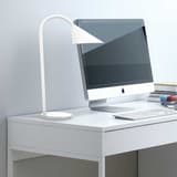 Lampe de bureau LED à bras flexible SOL UNILUX - Lampe de bureau LED à bras flexible UNILUX SOL blanc, en situation sur un bureau
