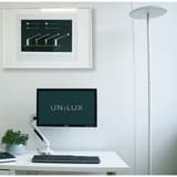 Lampadaire LED à éclairage indirect, vasque inclinable LEDDY UNILUX - Lampadaire LED à éclairage indirect UNILUX LEDDY blanc, en situation dans un bureau
