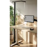 Lampadaire LED, 50 % direct et 50 % indirect VERSUS UNILUX - Lampadaire LED UNILUX VERSUS noir, en situation dans un bureau