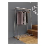 Vestiaire mobile, 2 étagères, 6 cintres en bois OSLO ALBA - Vestiaire mobile ALBA OSLO, en situation